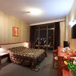 Premier - Center, Panorama View Hotel 4*