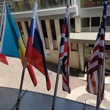 Premier - Center, Panorama View Hotel 4*