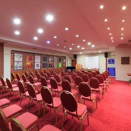 Premier - Center, Panorama View Хотел