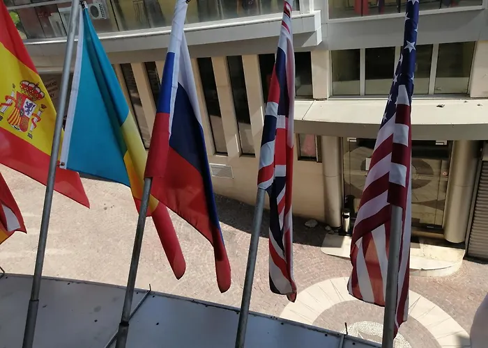 Premier - Center, Panorama View Hotel 4*