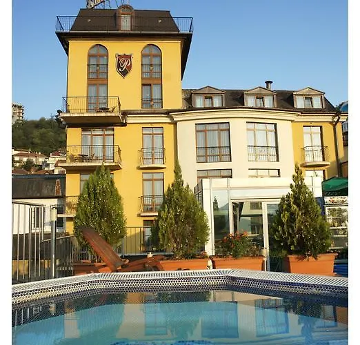 Premier - Center, Panorama View