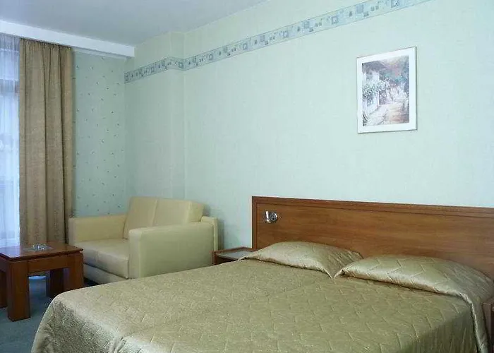 Premier - Center, Panorama View Hotel 4*